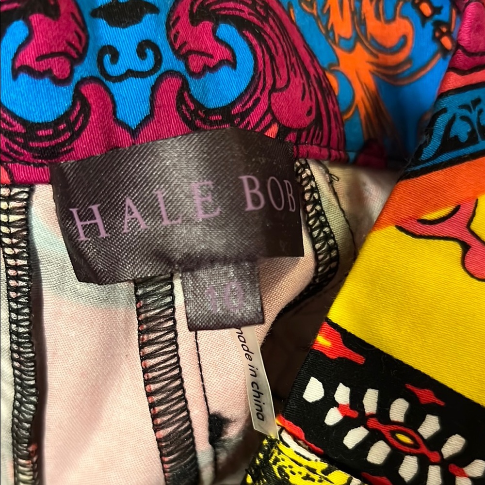 Colorful Geometric Patterned Pants - Picture 2 of 6
